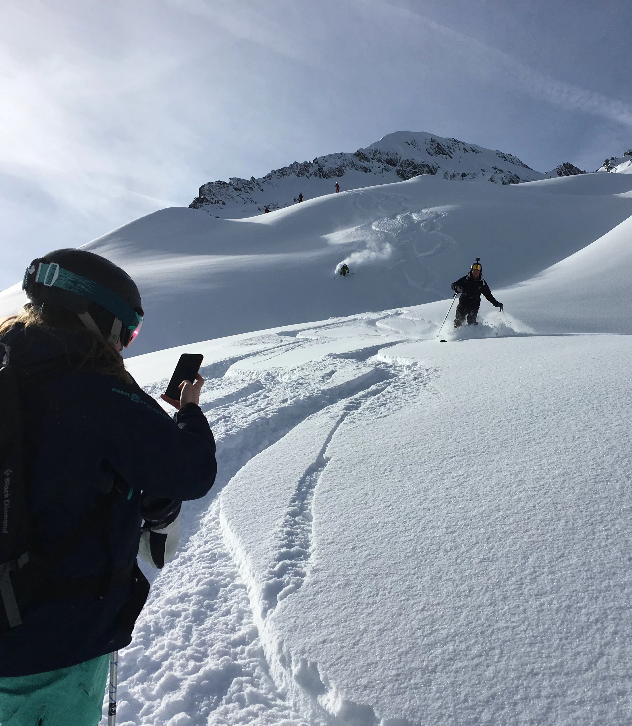 <span style="font-size:22px;color:#5e5c5c;"><span style="color:#3a4251;"><strong>Ski Freeride - Gruppenkurs:</strong></span><br /></span>