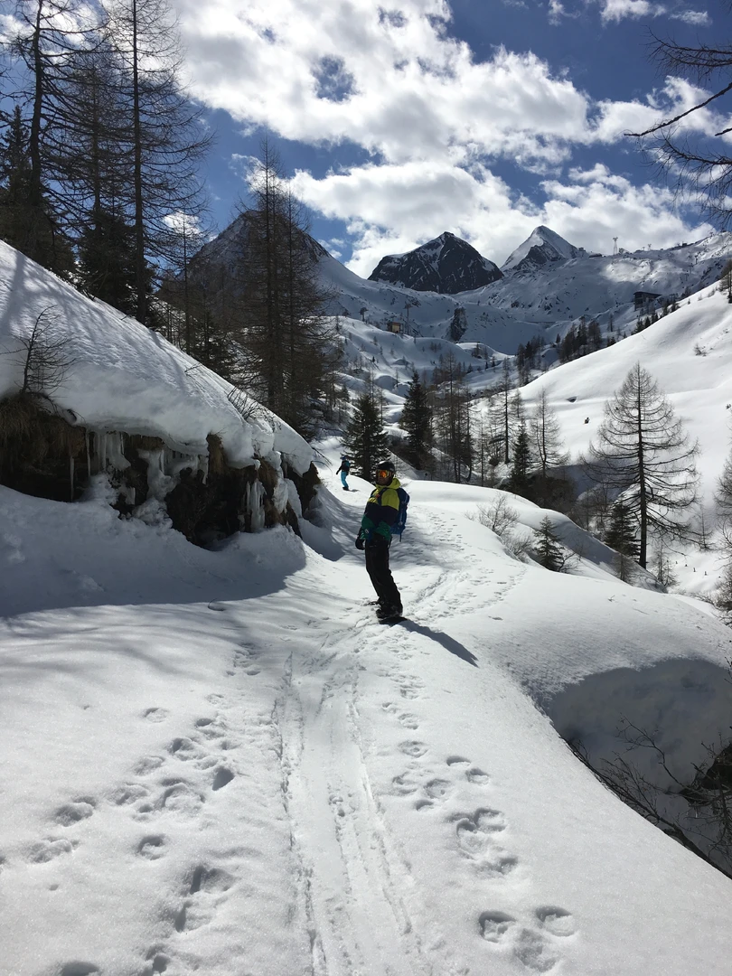 <strong><span style="font-size:22px;">Private Snowboard Guiding:</span></strong>