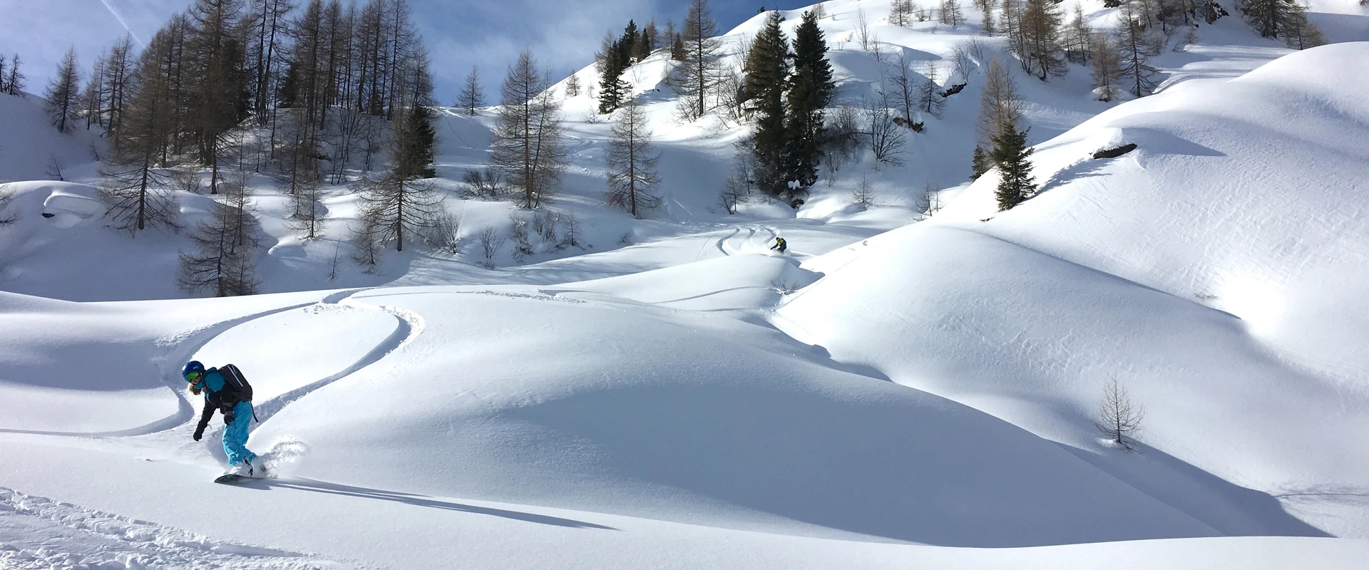  Snowboard  SAFARI Explore neighbouring ski areas - for advanced and curious riders