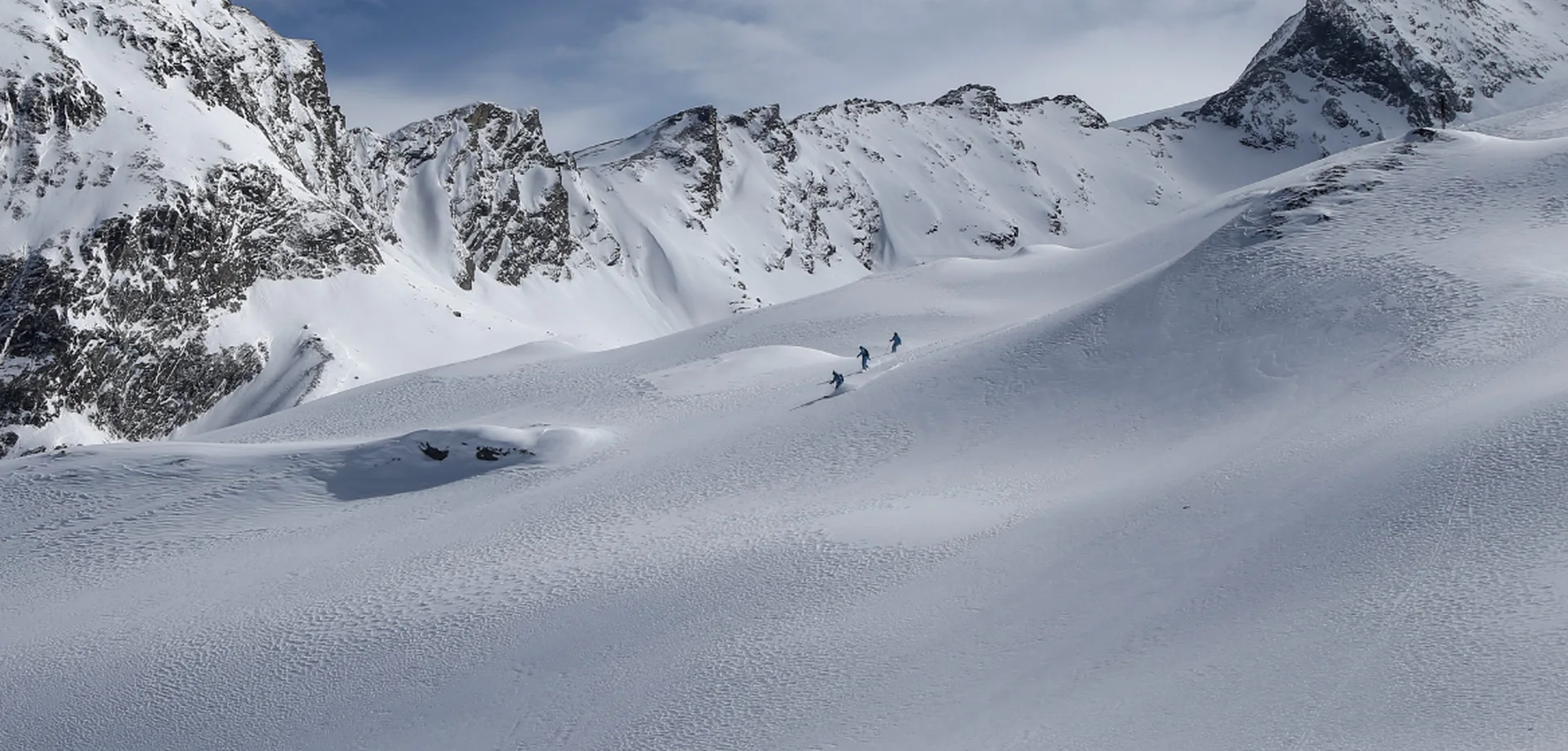 SKI FREERIDE WORKSHOP Abfahrten im freien Gelände - Tiefschneesicher und gemeinsam erleben