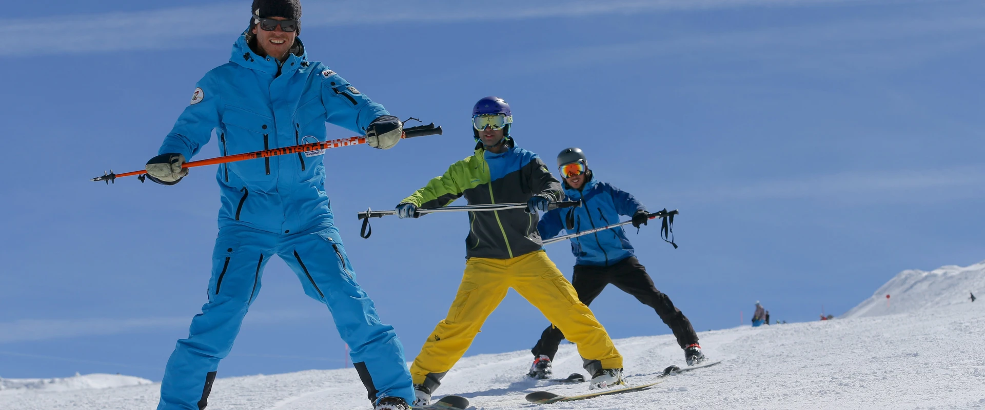 GROUP LESSON for beginners on skisLearn how to brake and turn safely