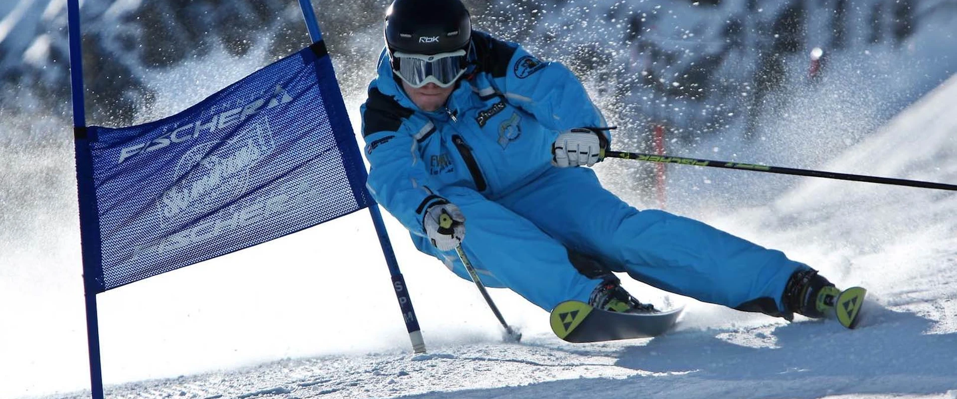 SKI RACE COACHINGPerformance-focused ski race training for ambitious skiers